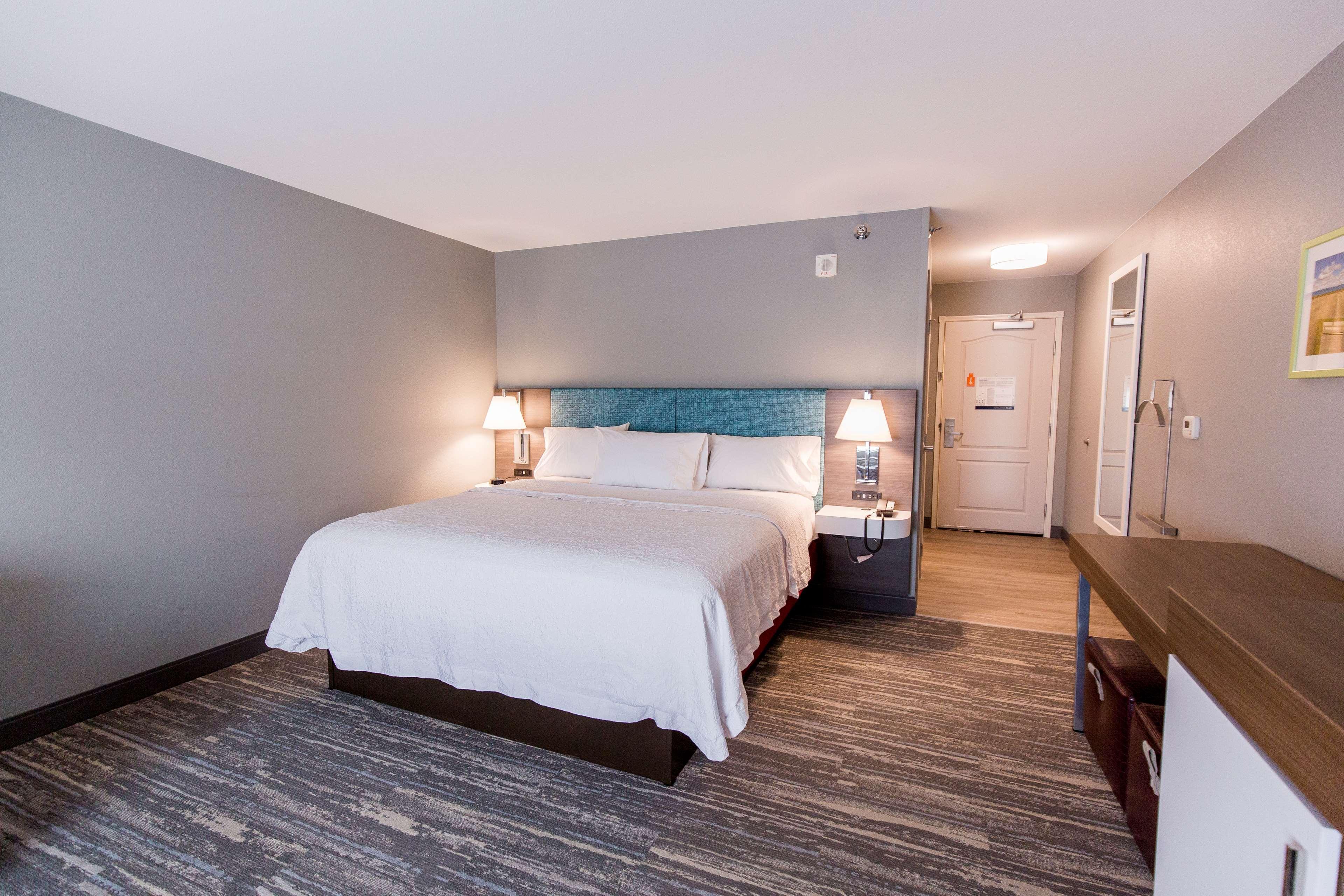 Hotel Hampton 3*